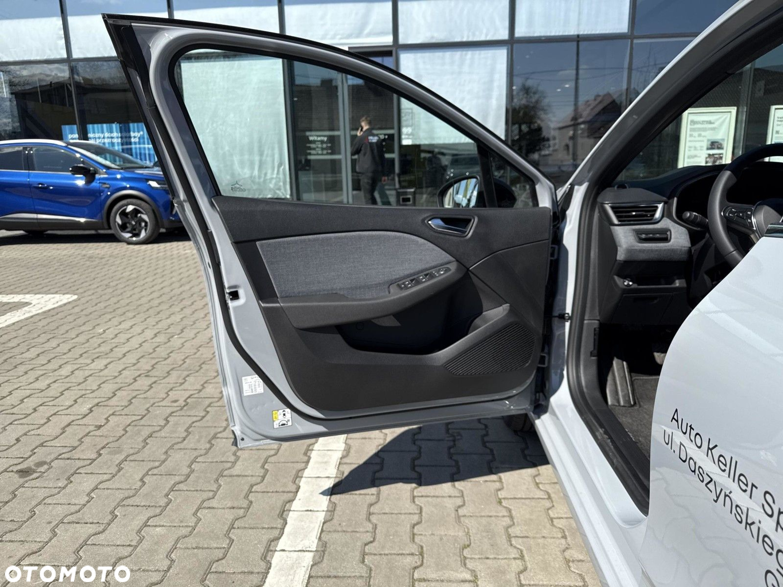 Renault Clio - 10