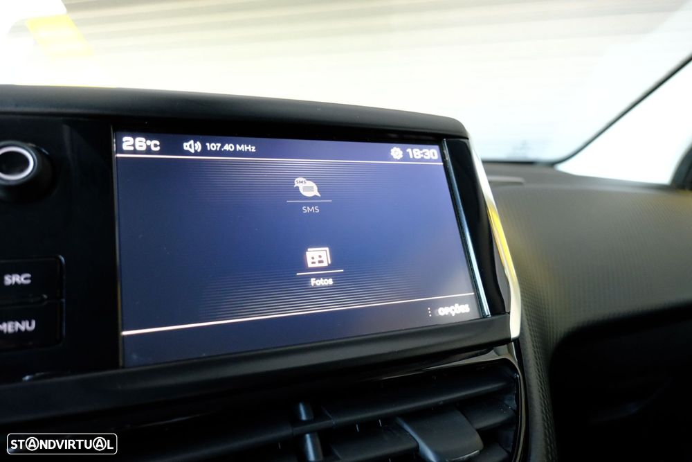 Peugeot 2008 1.2 PureTech Style - 21