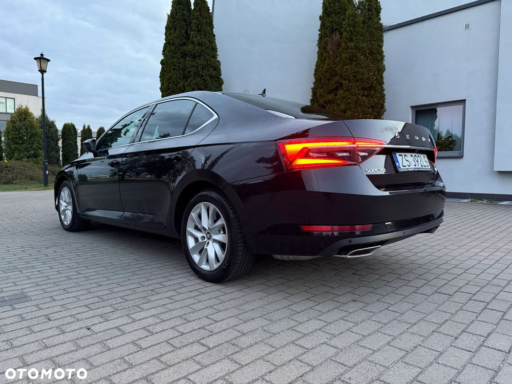 Skoda Superb 2.0 TSI 4x4 L&K DSG - 19