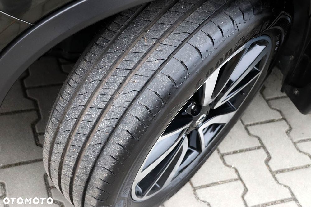 Nissan X-Trail 2.0 dCi ALL-MODE 4x4i Xtronic Tekna - 39