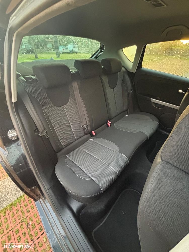 SEAT Leon 1.6 TDI Sport - 9