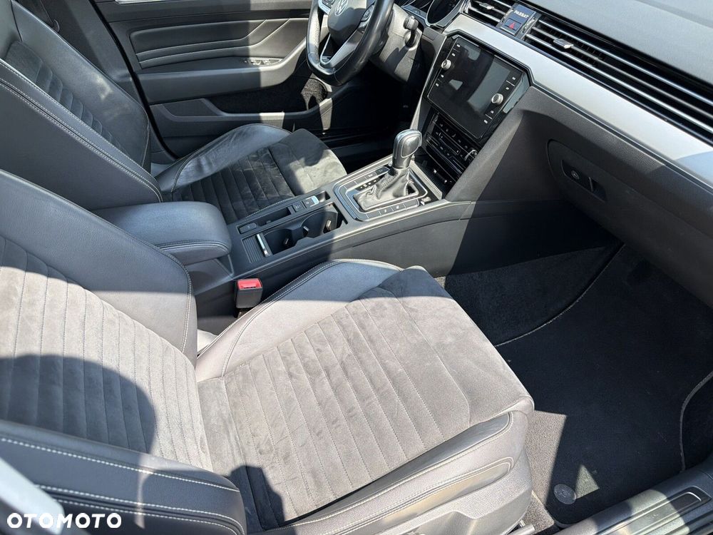 Volkswagen Passat 1.5 TSI EVO Elegance DSG - 37
