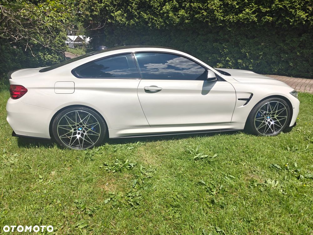 BMW M4 DKG - 3