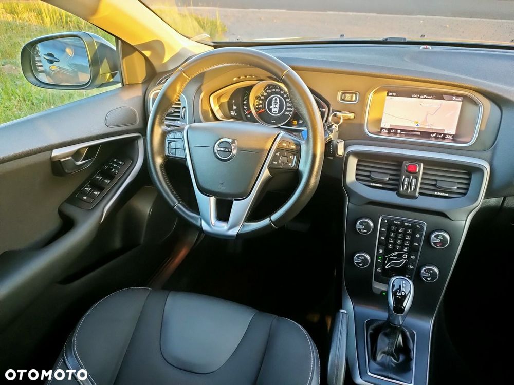 Volvo V40 D2 Drive-E SCR Momentum - 30