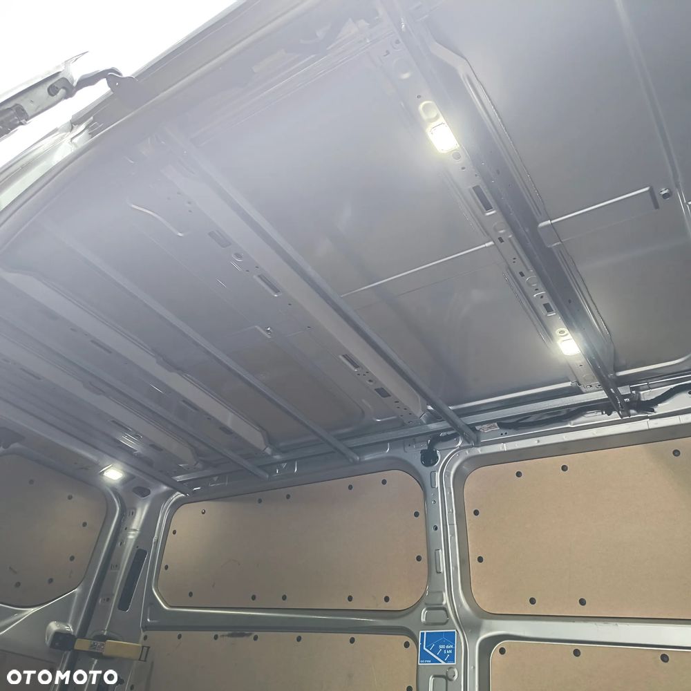 Ford TRANSIT CUSTOM - 8