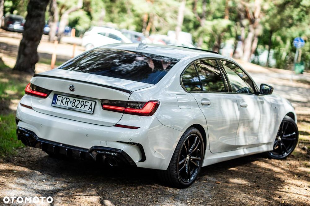 BMW Seria 3 320d xDrive M Sport Shadow sport - 12
