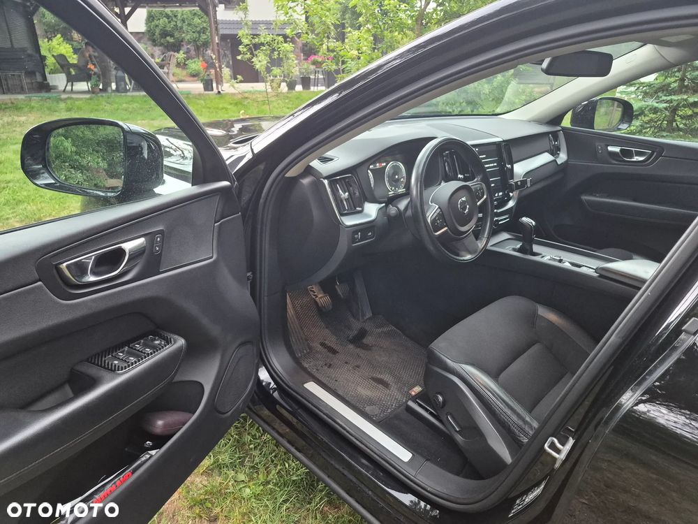 Volvo XC 60 D4 SCR AWD Momentum - 4