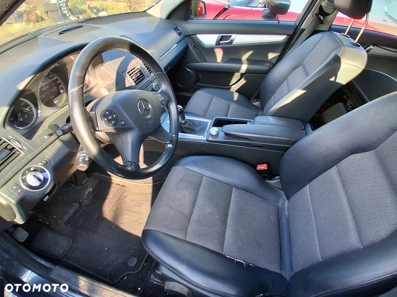 Mercedes-Benz Klasa C 220 T CDI Edition - 6