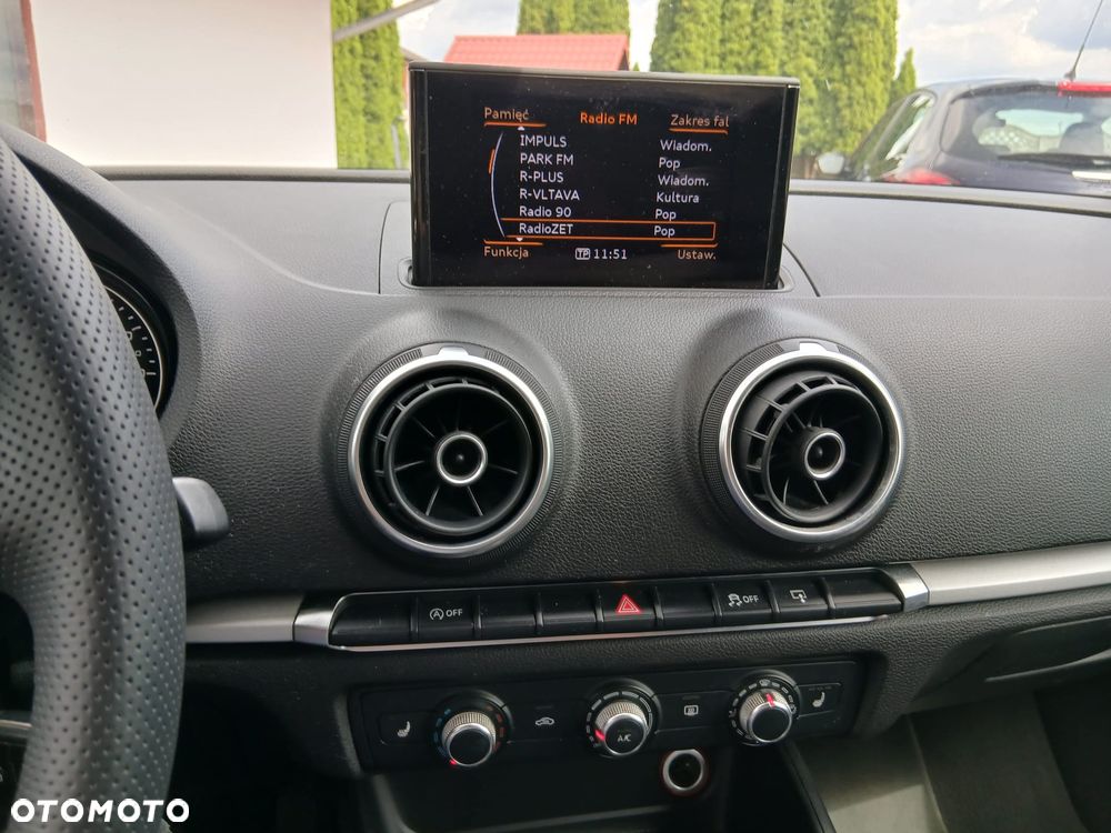 Audi A3 Sportback 1.6 TDI ultra Attraction - 16