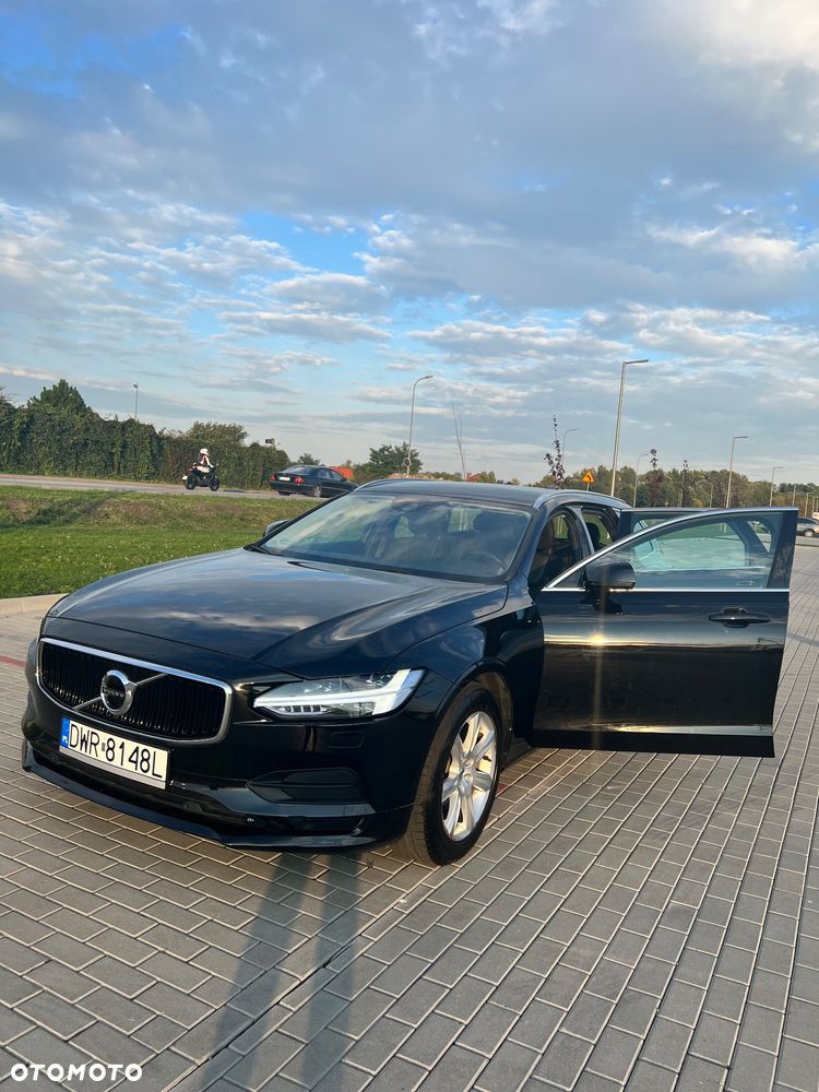 Volvo V90 D3 Momentum - 2