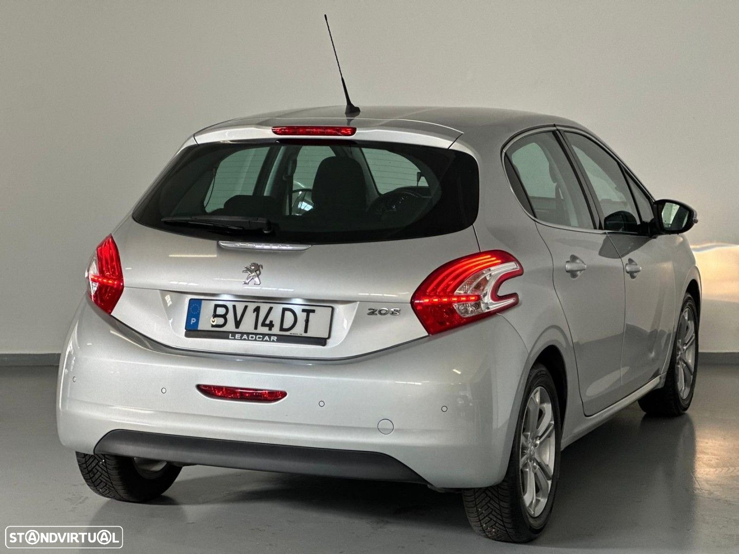 Peugeot 208 1.2 PureTech Allure - 5