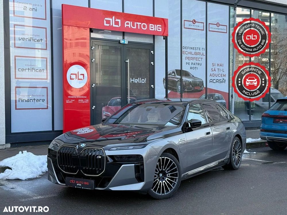 BMW M7 - 1