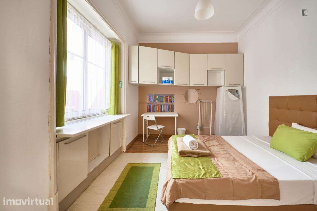 Quarto - localizado em Saldanha Lisbon - Grande imagem: 4/33