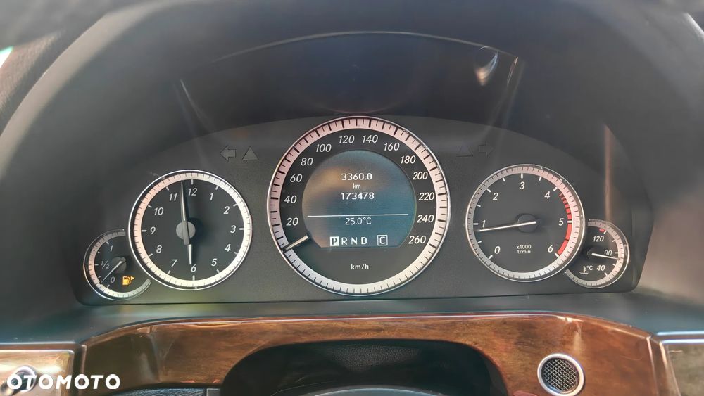 Mercedes-Benz Klasa E 220 CDI 7G-TRONIC - 10