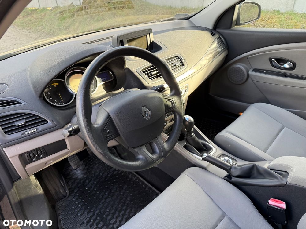 Renault Megane 1.9 dCi Dynamique - 7