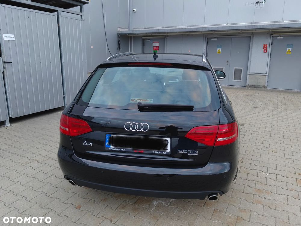 Audi A4 Avant 3.0 TDI DPF quattro S line Sportpaket (plus) - 17