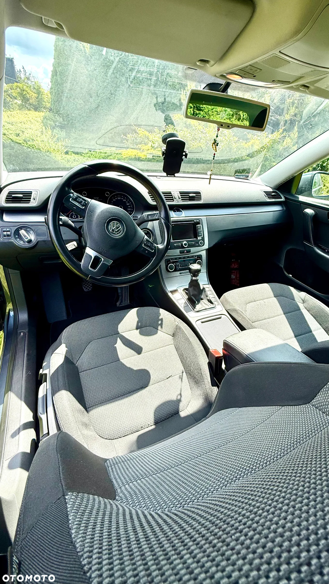 Volkswagen Passat 1.6 TDI DPF BlueMot Comfortline - 11