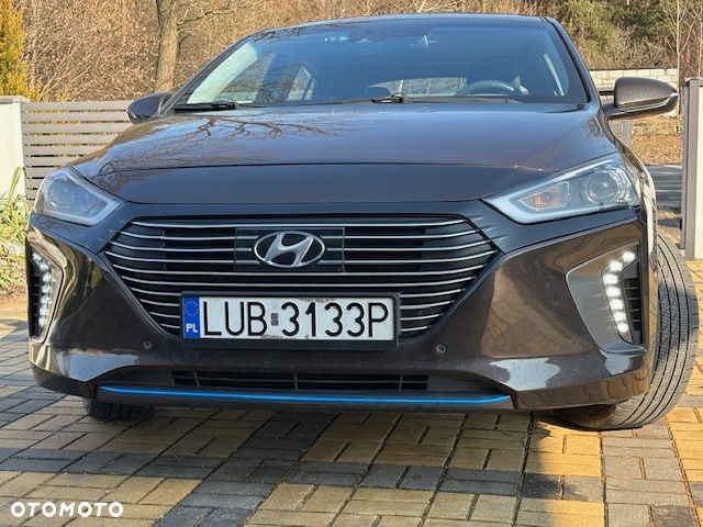 Hyundai IONIQ - 11