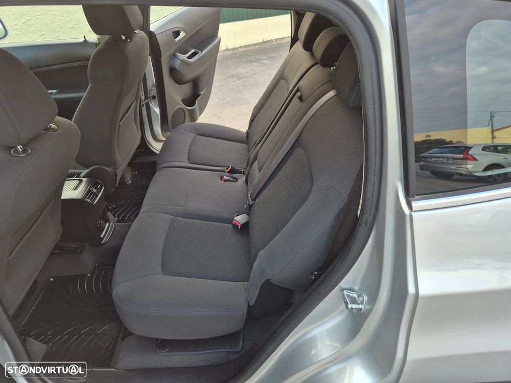 Chevrolet Orlando 2.0 VCDi LTZ - 11