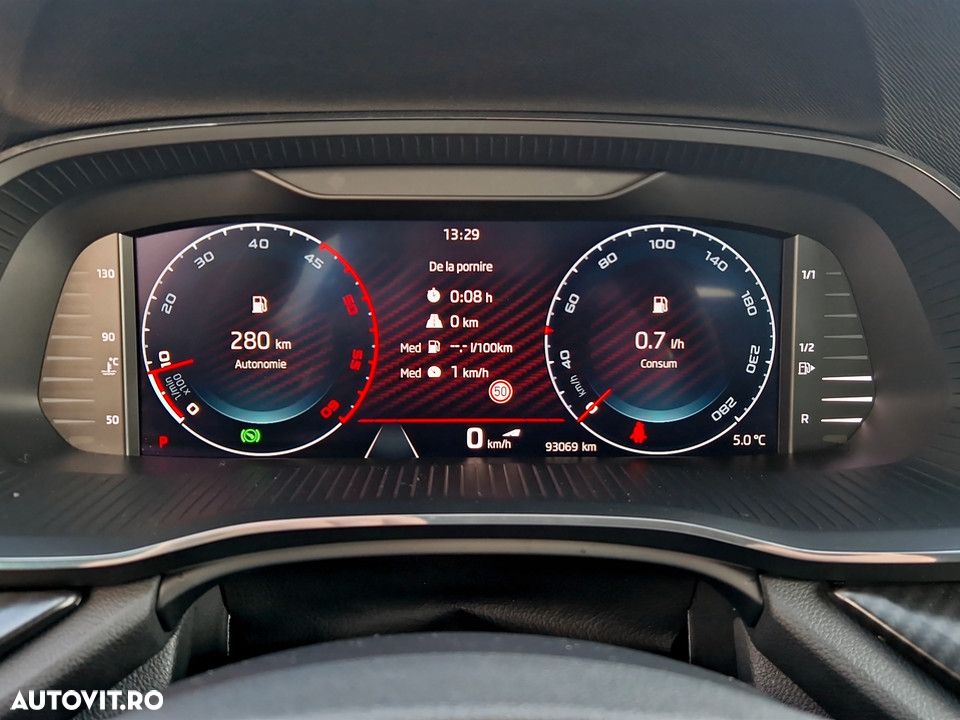 Skoda Octavia 2.0 TDI DSG RS - 20