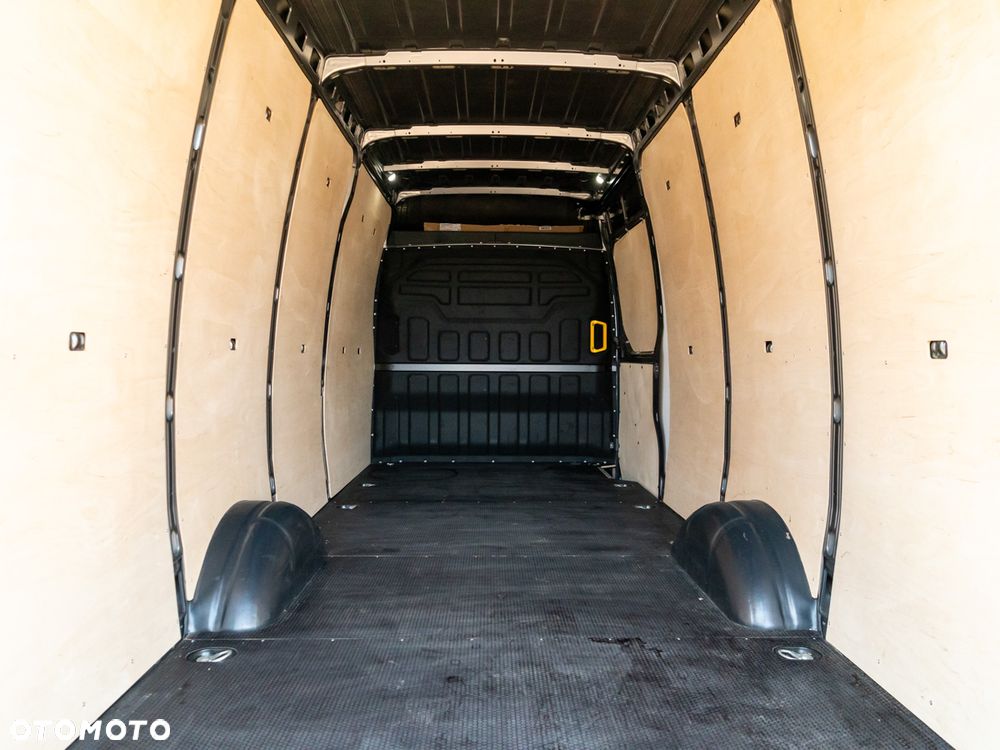 Iveco Daily 35S21HA8V 3.0 207KM L4H2 - 20