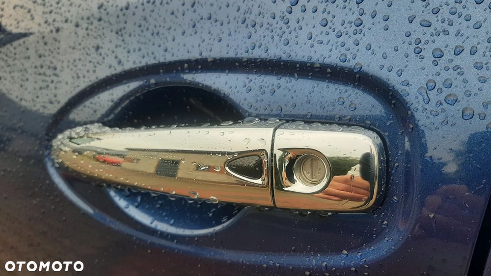 Nissan Rogue - 24