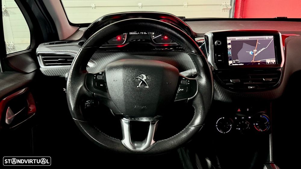 Peugeot 2008 1.2 PureTech Style - 22