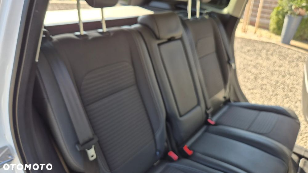 Ford Kuga 2.0 TDCi 4x2 Titanium - 33