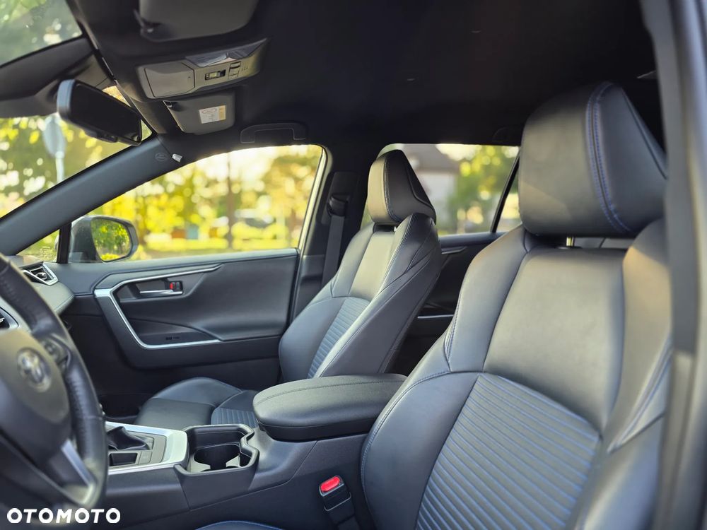 Toyota RAV4 Hybrid Selection 4x2 - 32