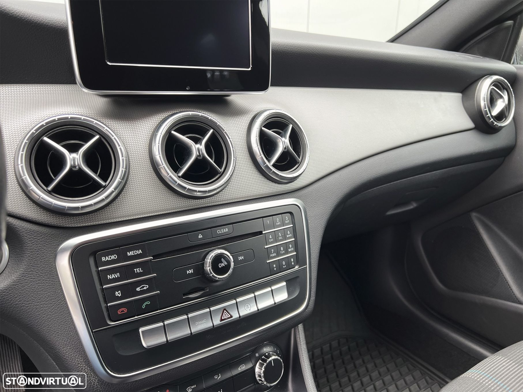 Mercedes-Benz CLA 180 d Shooting Brake - 29