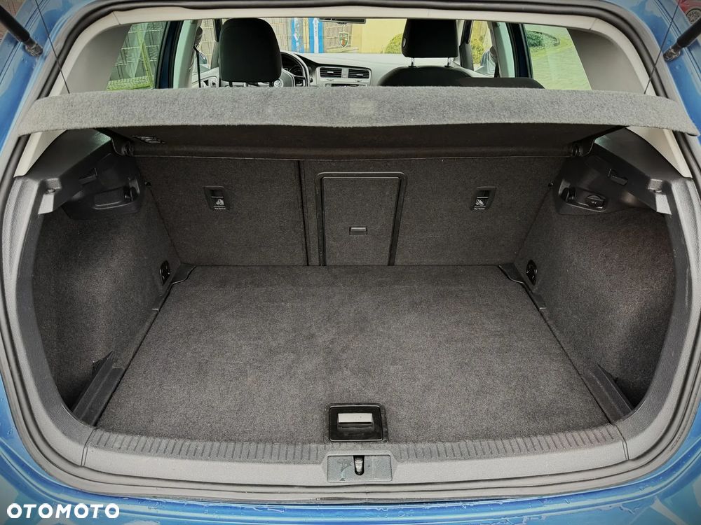 Volkswagen Golf 1.6 TDI BlueMotion Technology Cup - 22