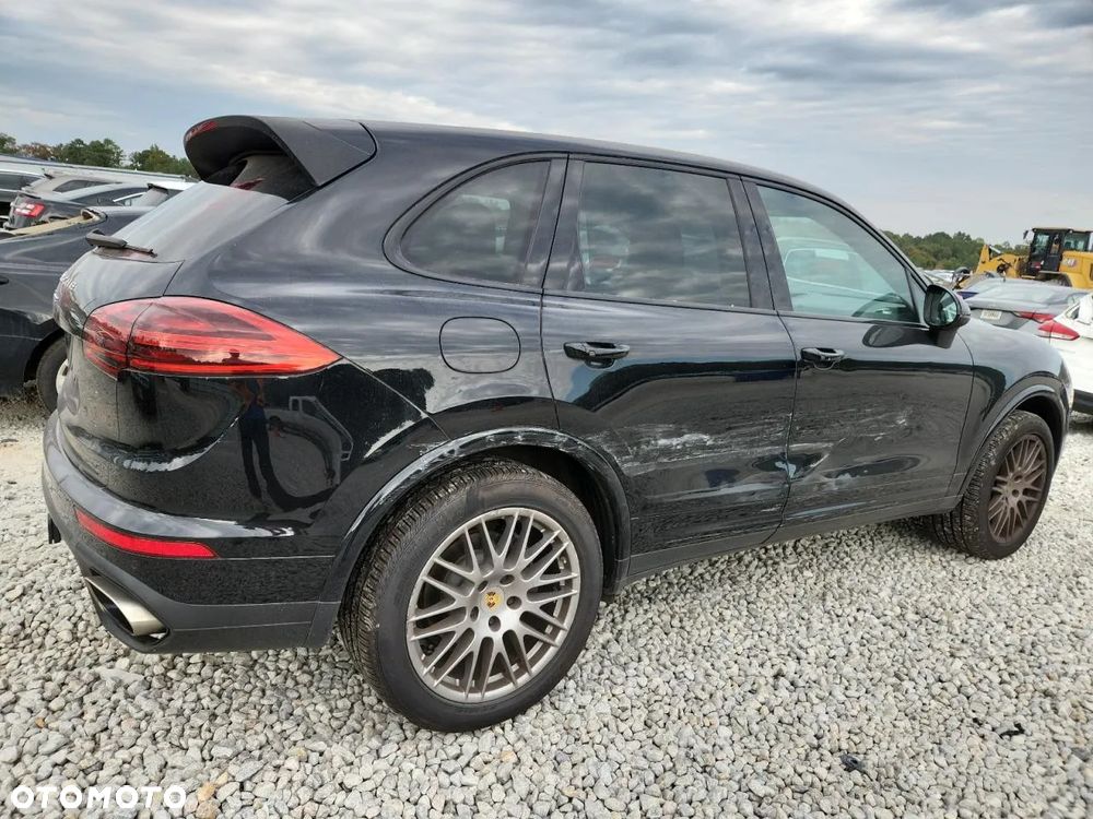 Porsche Cayenne Standard - 13