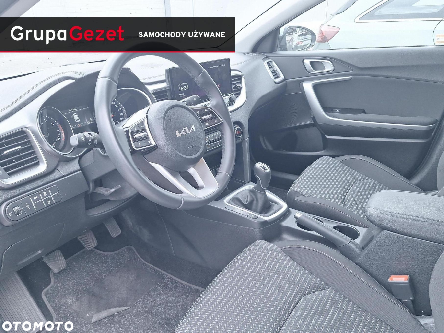 Kia Ceed - 9