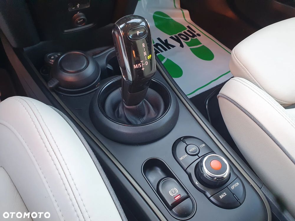 MINI Countryman Cooper D - 17