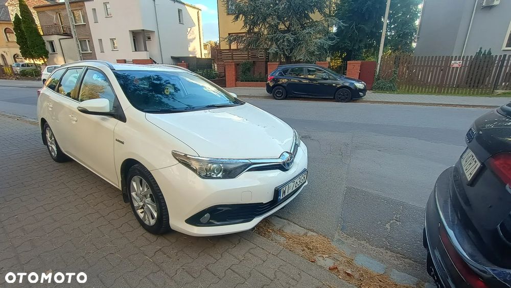 Toyota Auris - 5
