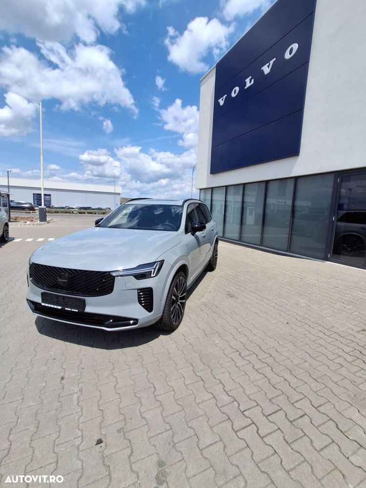 Volvo XC 90 T8 AWD PHEV Ultra Black Edition - 2