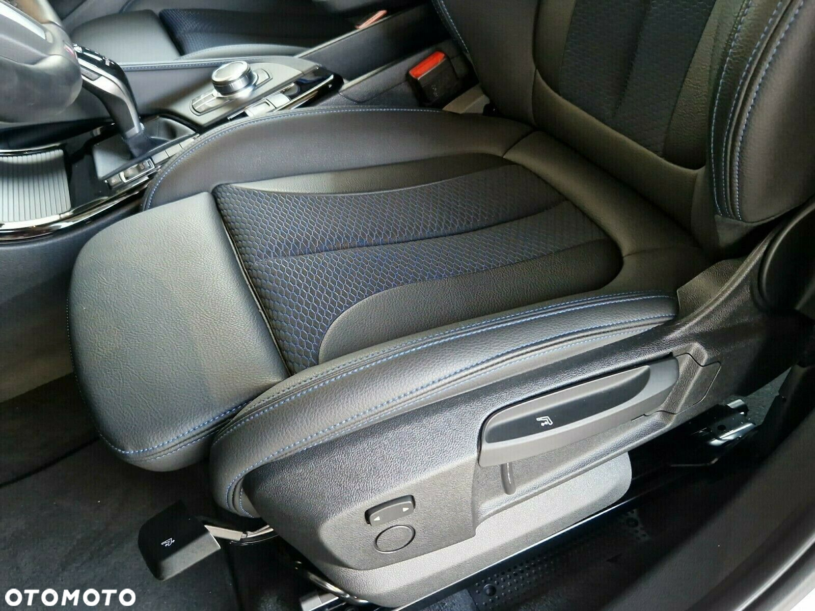 BMW X2 - 12