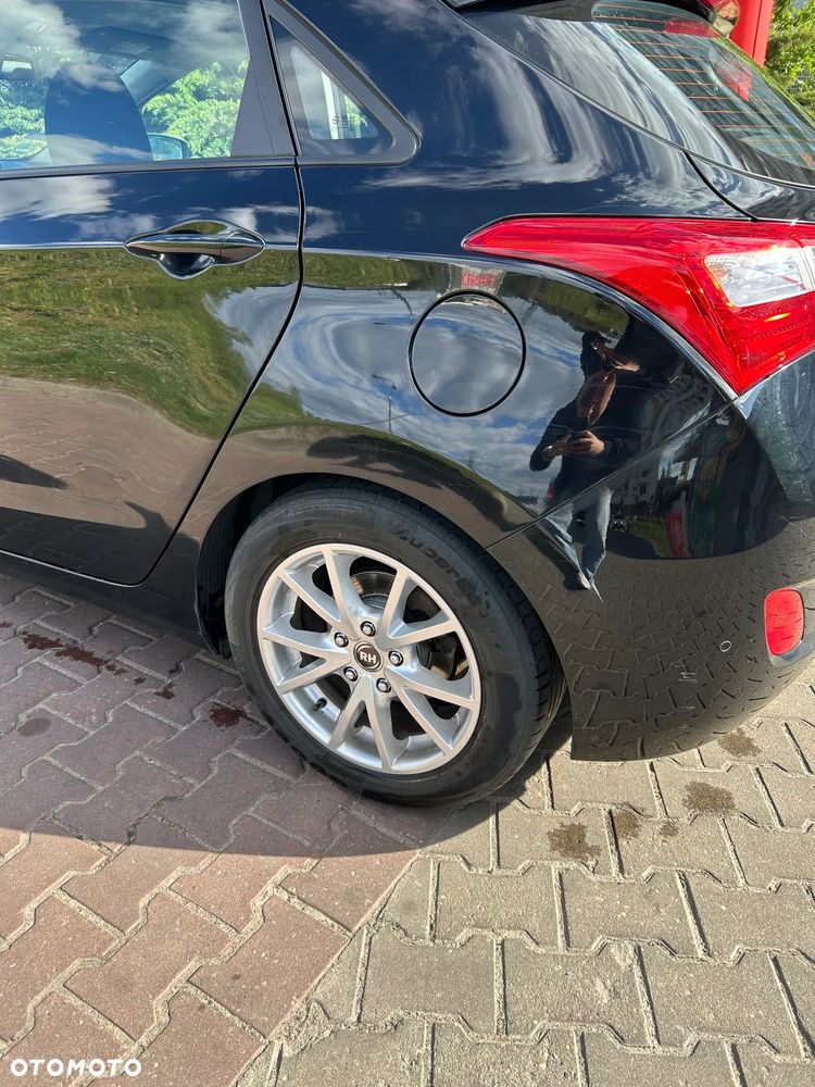 Hyundai i30 1.6 CRDi Comfort - 14