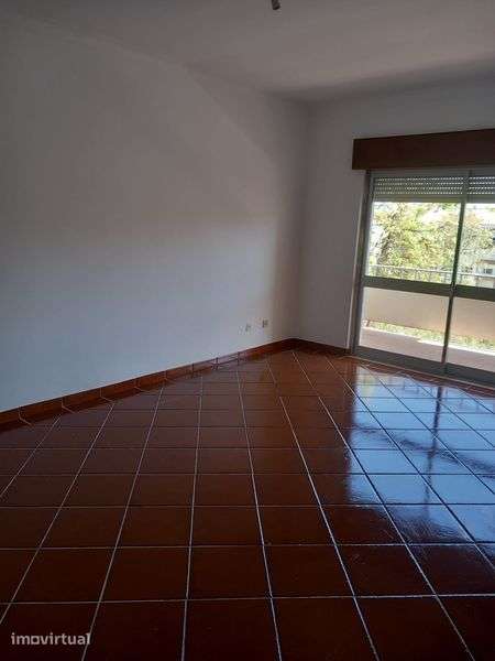 Arrenda-se Apartamento T3 - Grande imagem: 4/8