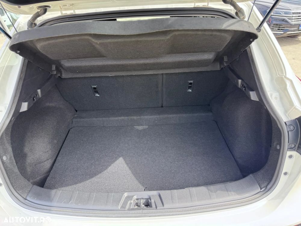 Nissan Qashqai 1.3 l MHEV X-Tronic Acenta - 22