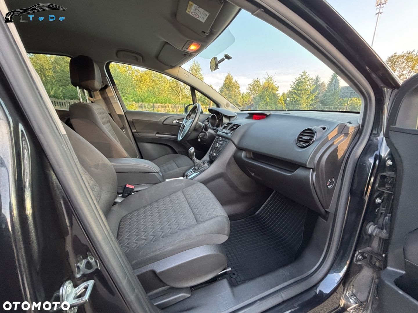 Opel Meriva 1.4 T Design Edition S&S - 23