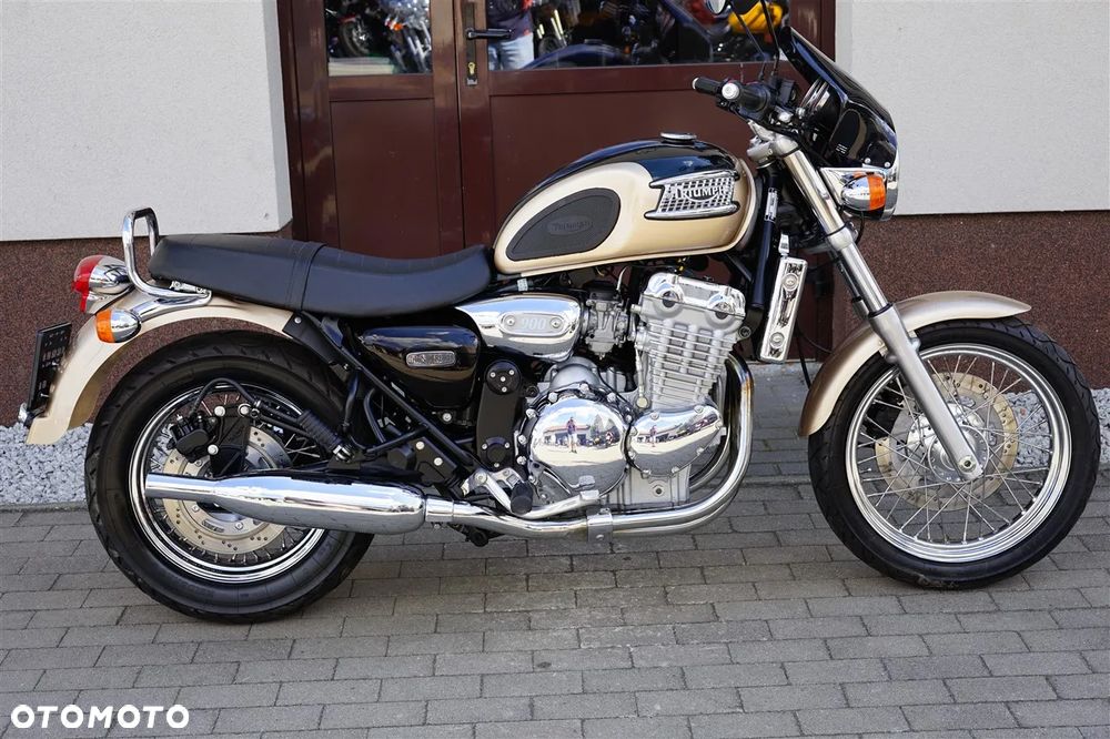 Triumph Thunderbird - 2