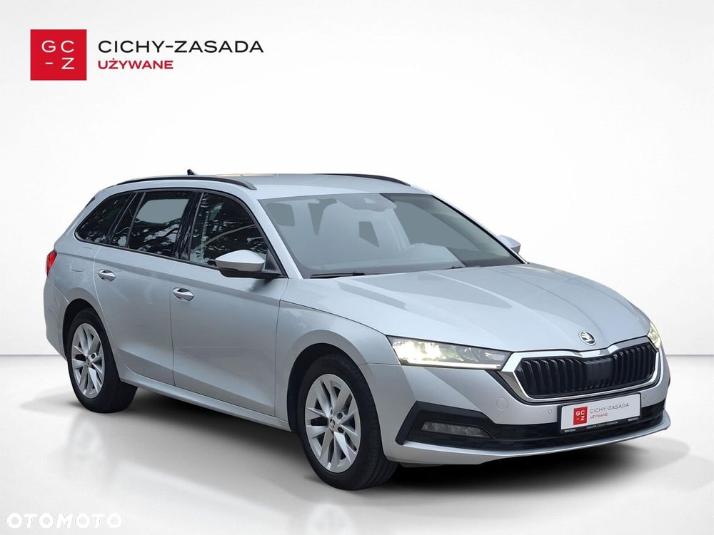 Skoda Octavia 2023 photo 3