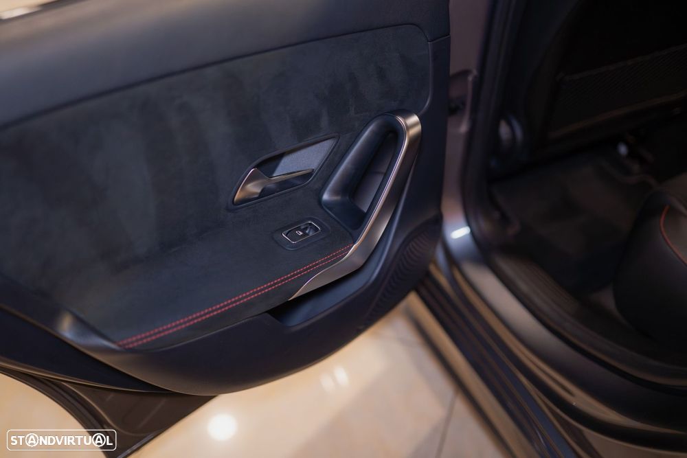 Mercedes-Benz A 180 Limousine d AMG Line Aut. - 28