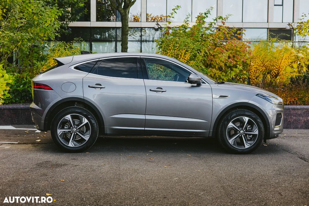 Jaguar E-Pace D200 AWD R-Dynamic SE - 11