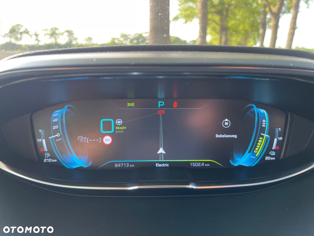 Peugeot 3008 1.6 PureTech Hybrid4 PHEV GT Pack S&S EAT8 - 8