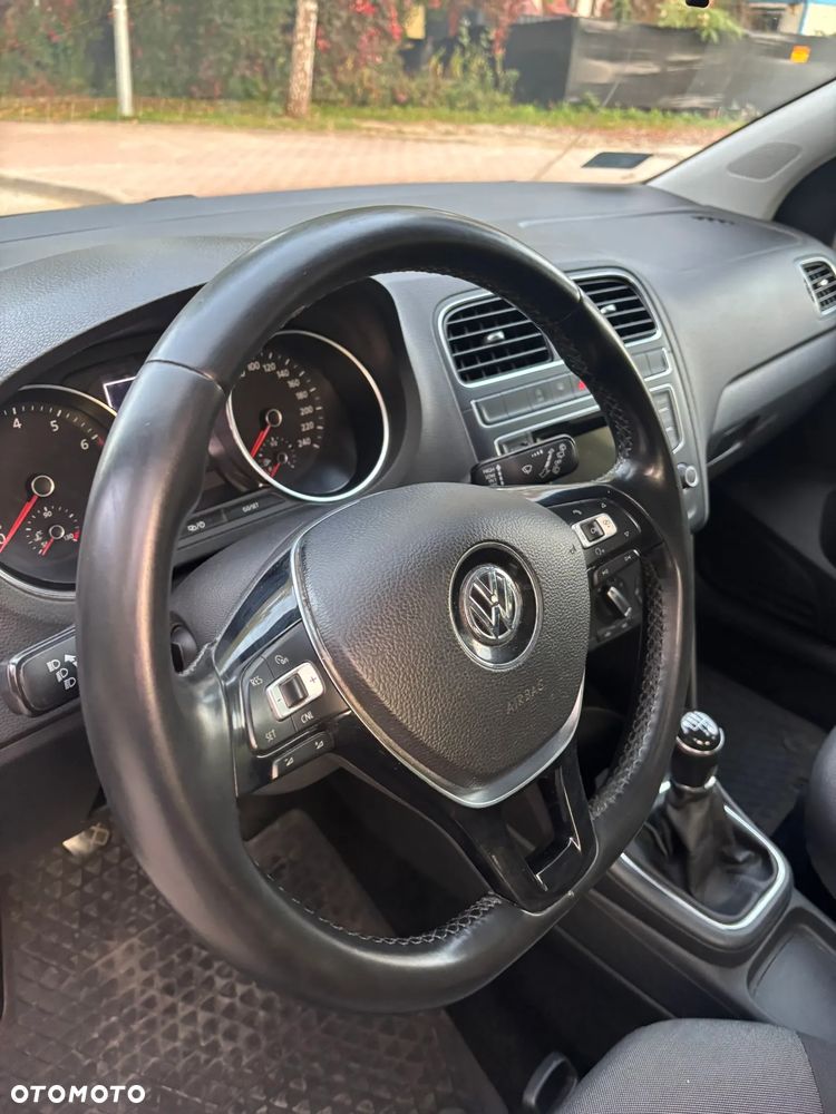 Volkswagen Polo - 22