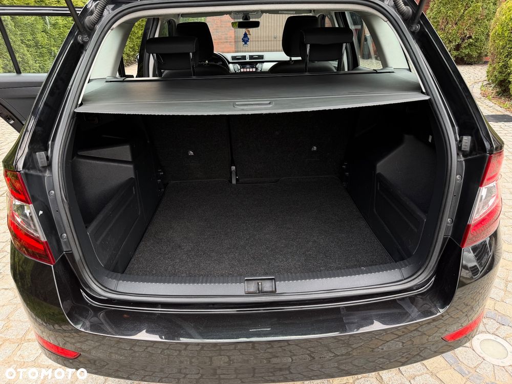 Skoda Fabia 1.0 ScoutLine - 11