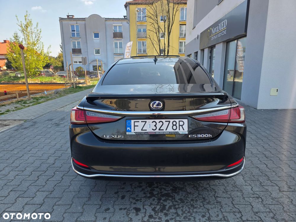 Lexus ES 300h Prestige - 7