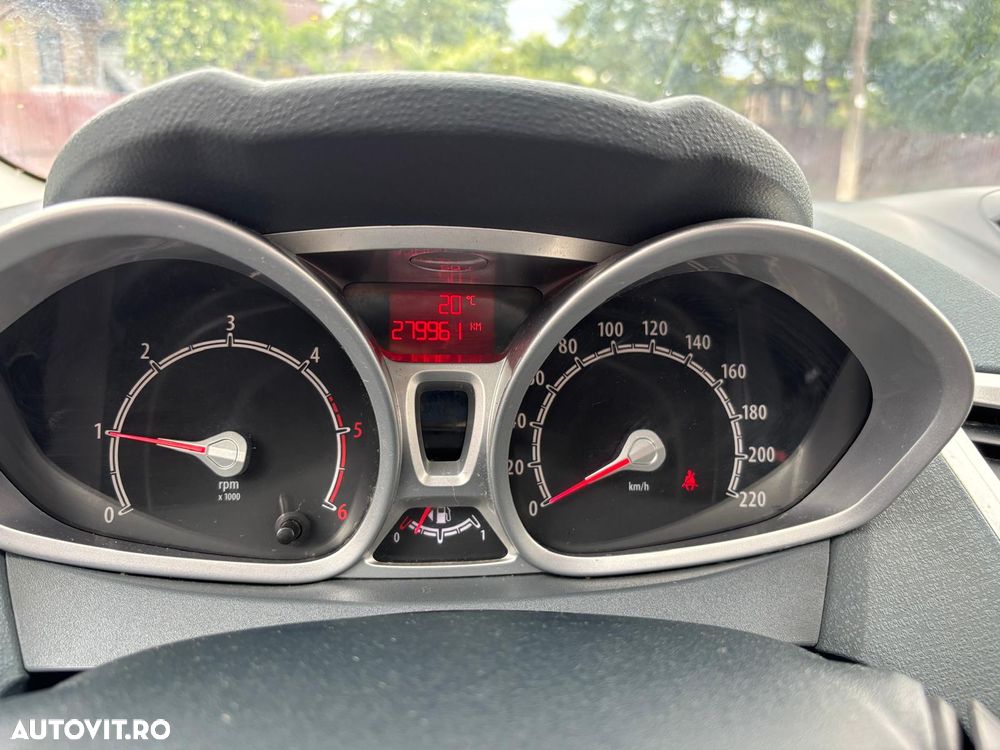 Ford Fiesta - 4